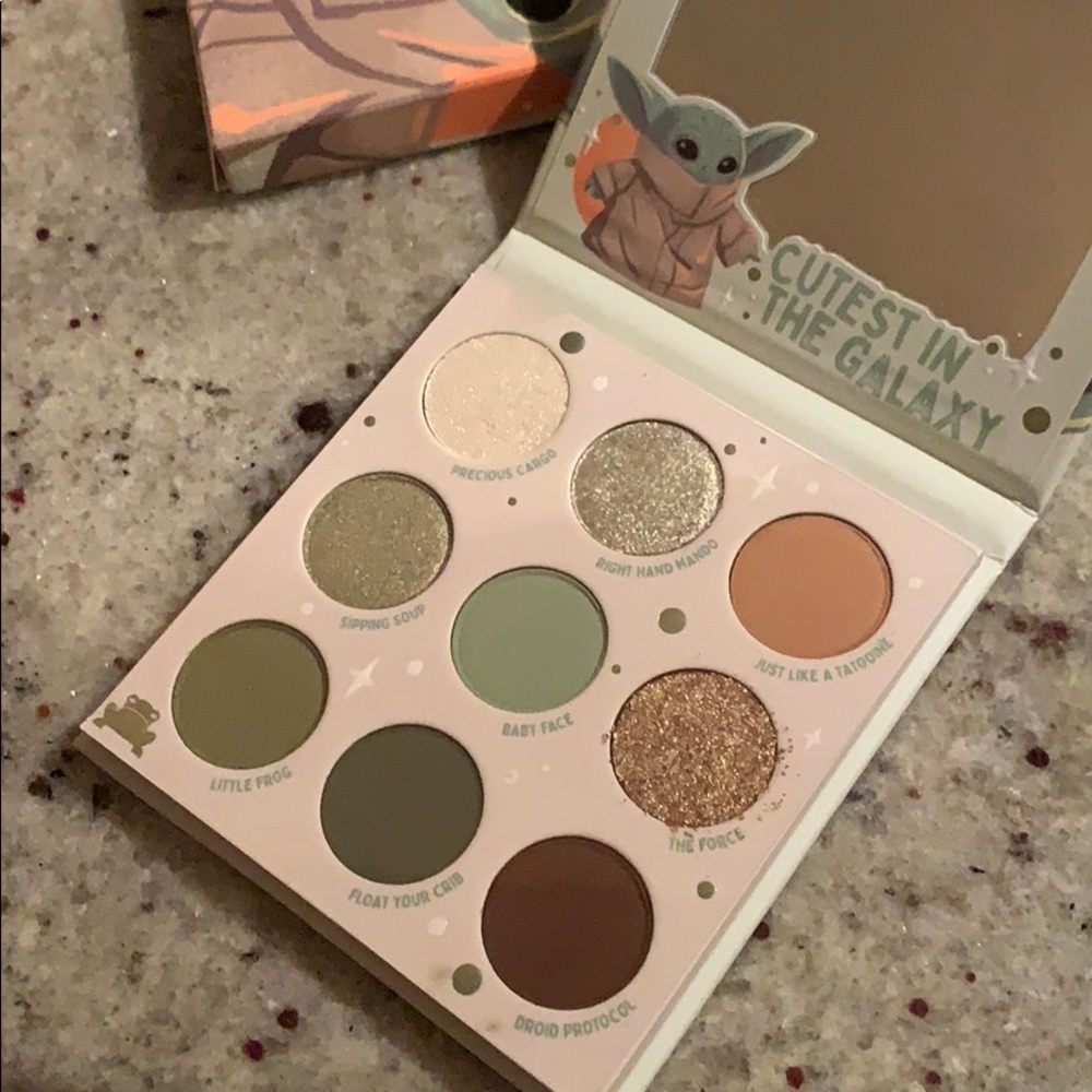 Colourpop the child pallet (baby yoda) - Picture 9 of 9